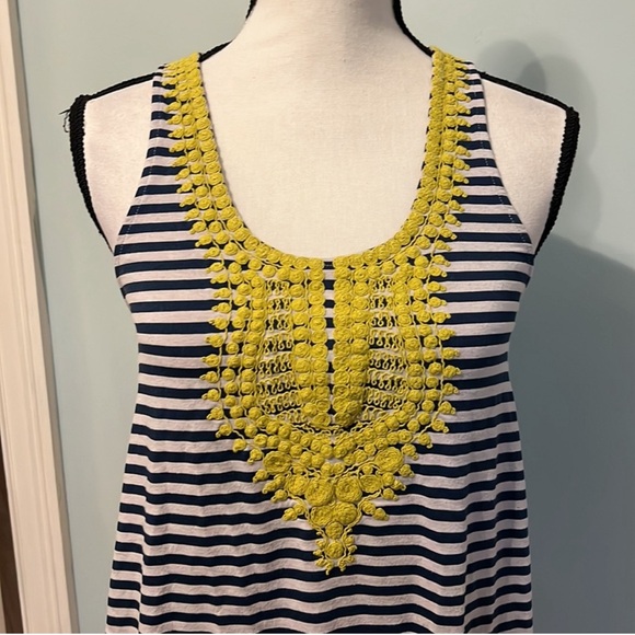 Le Sample Tank Top - Picture 2 of 3